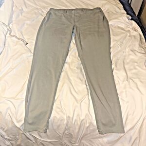 Women’s Leggings Size Large Color Sage